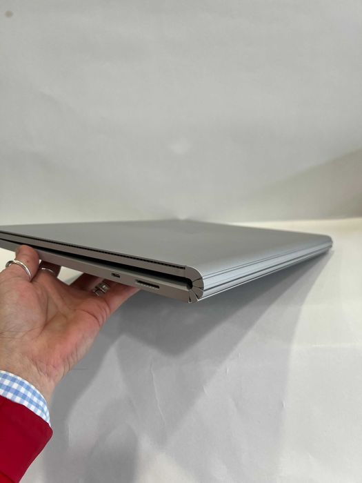 Microsoft Surface Book3 i7-1065G7 - SSD 512GB/8gb Ram - garantie!!!
