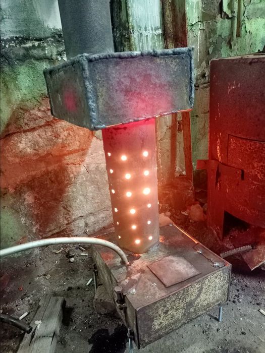 Продам Масляную печь