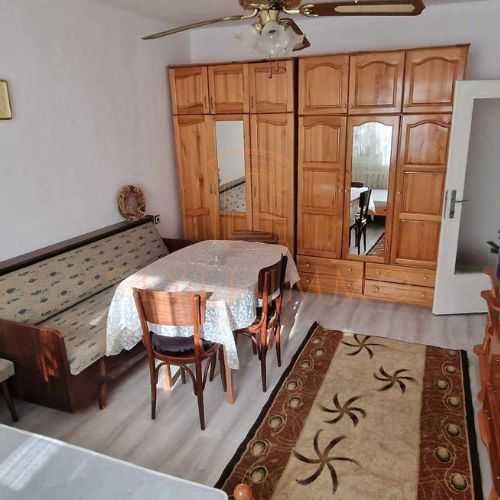 Дава се под наем Двустаен апартамент в Разград, Център - 64 кв.м за 204 € - Снимка #1