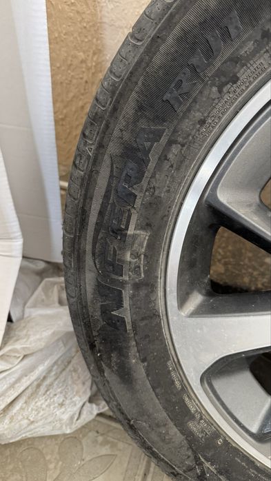 Продаётся Диск с автошиной 235/60/18