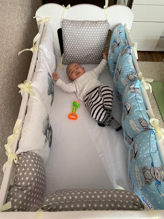 Продам детскую кроватку