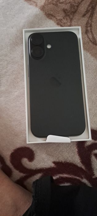 Айфон 16 новый срочно продам