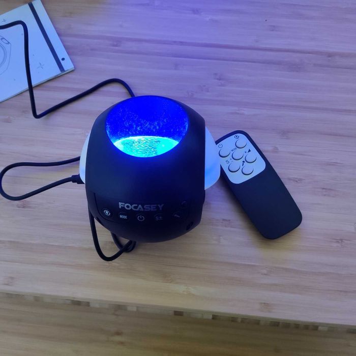 Прожектор нощно небе