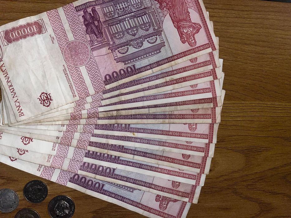 Vând monede si bancnote vechi-rare in condiții foarte bune