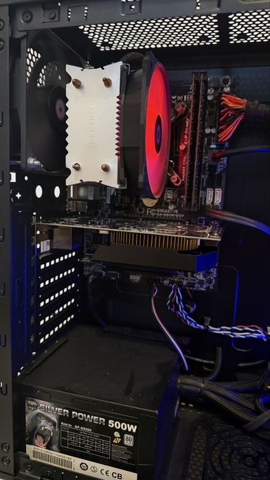 Sistem Gigabyte B85M-D3V / Intel Xeon E3-1271v3 / 16GB DDR3 ECC / 120GB SSD / 500GB HDD / GTX 750Ti 2GB / Wi-Fi