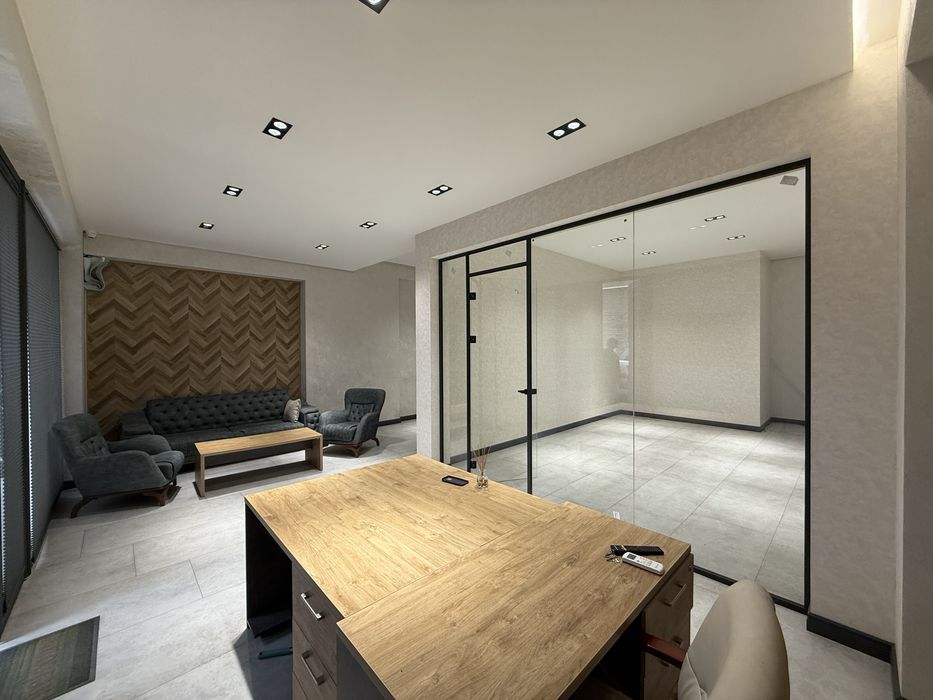 ЦЕНТР! Минор! Аренда нежилое помещение с мебелью площадь: 128 кв.м