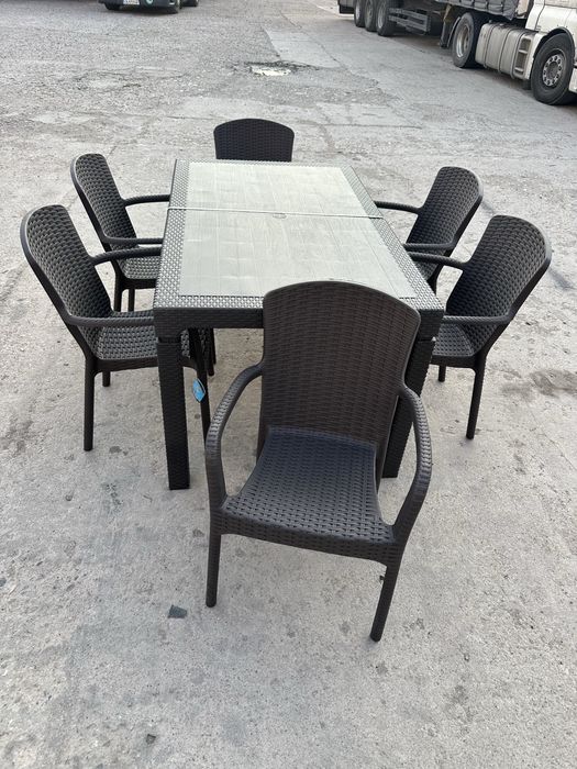 Елегантни и удобни столове