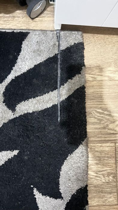 Ковер напольный черно серый