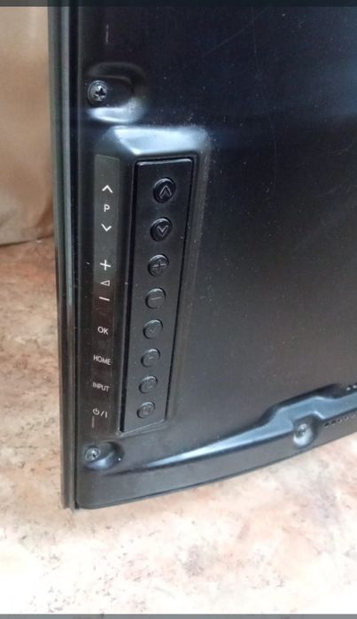 LG телевизор в отличном состоянии