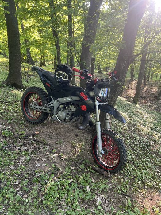 Vând aprilia sx 50