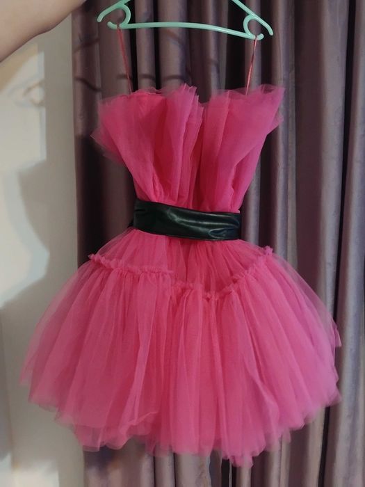 rochie de dama eleganta