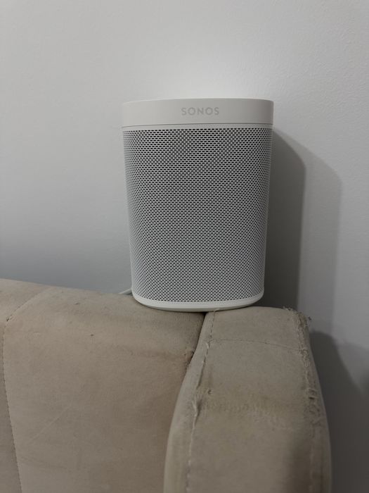 Sonos Beam gen 2 и Sonos One SL