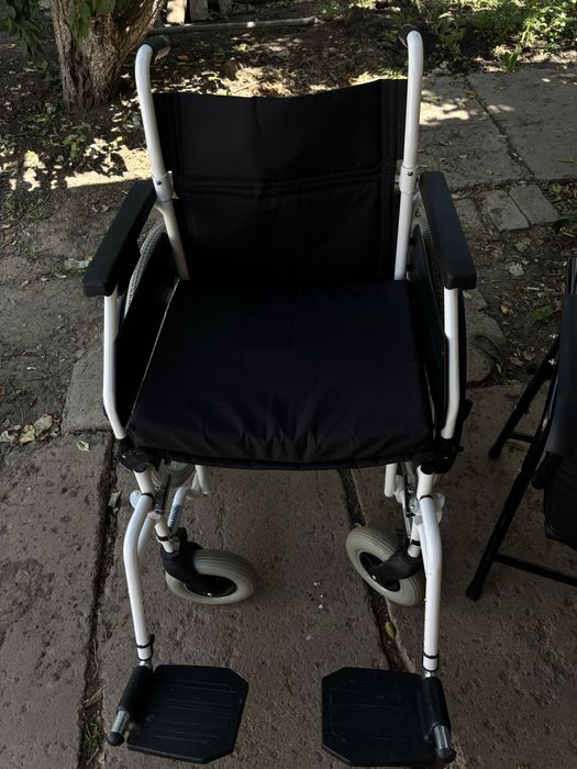 Инвалидная коляска
