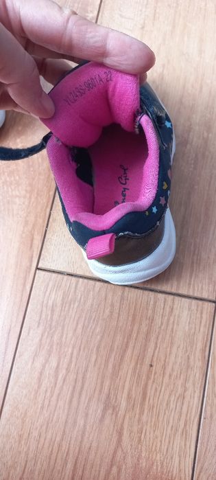 Весенний кроссовки для девочек