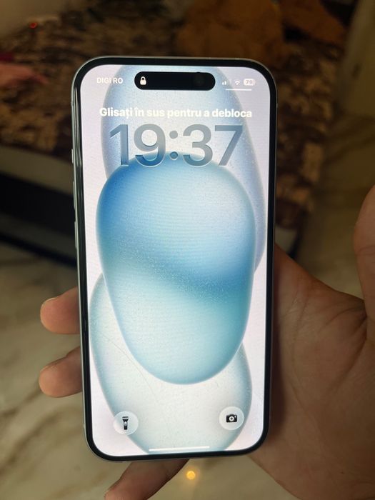 iPhone 15 baby blue
