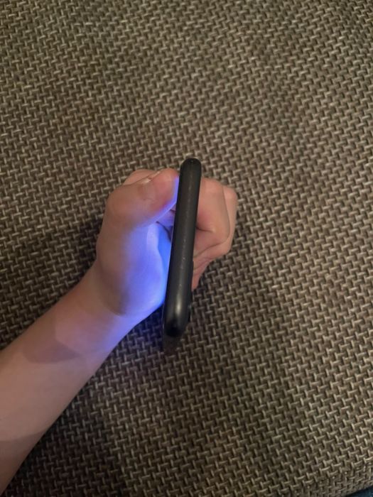 iphone 11 128гб.