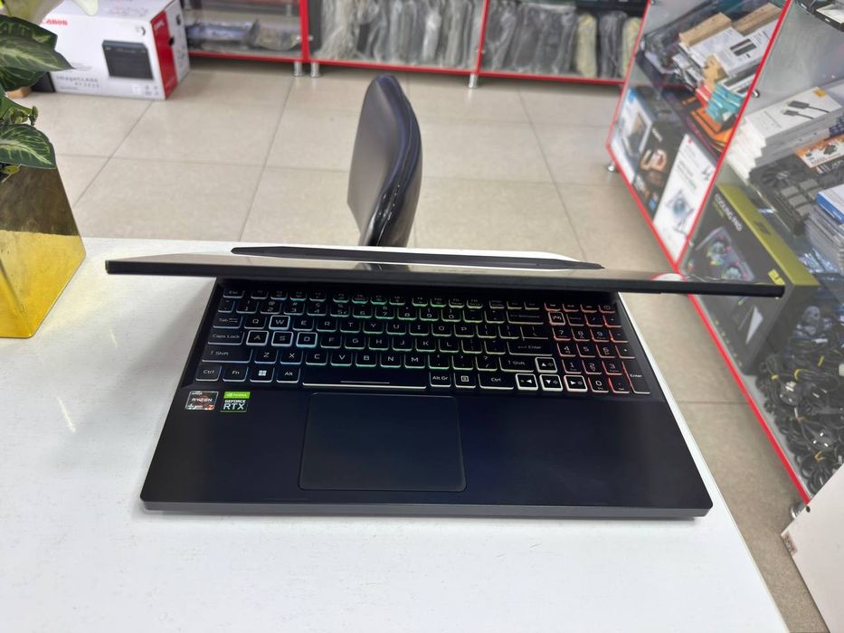 ACER NITRO Ryzen 7 7735H DDR5 16/512 SSD RTX 3050-4GB