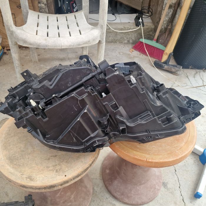 Volvo V90 S90 ляв фар