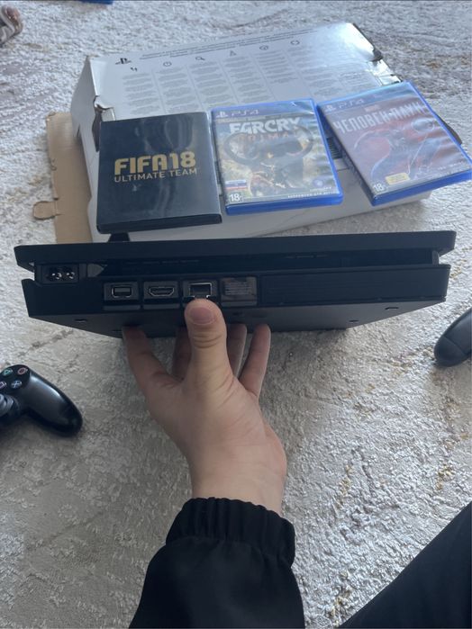 PlayStation 4 на 1 теребайт