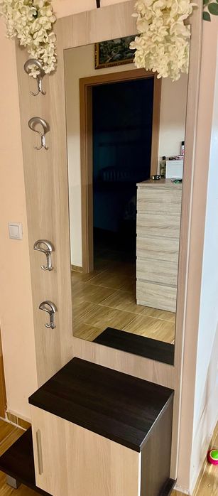 Закачалка за коридор