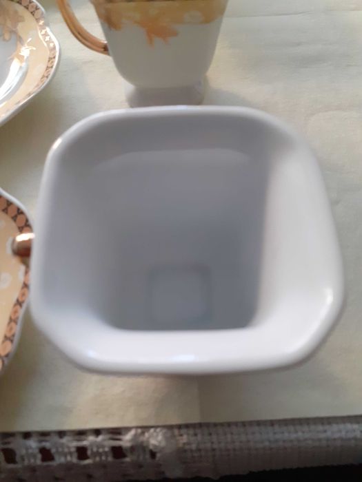 Servici cafea, porțelan japonez - 6 cești + 6 farfurioare - 100 ml.