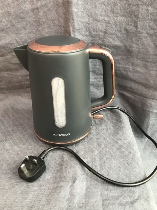 Ел. Кана Kenwood