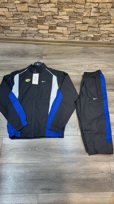 Шушлекови екипи Nike Air & TN