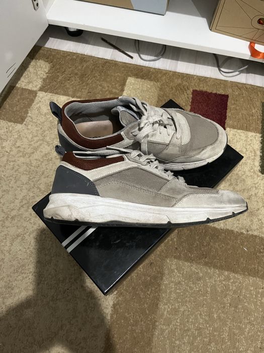 Продам мужсой обувь