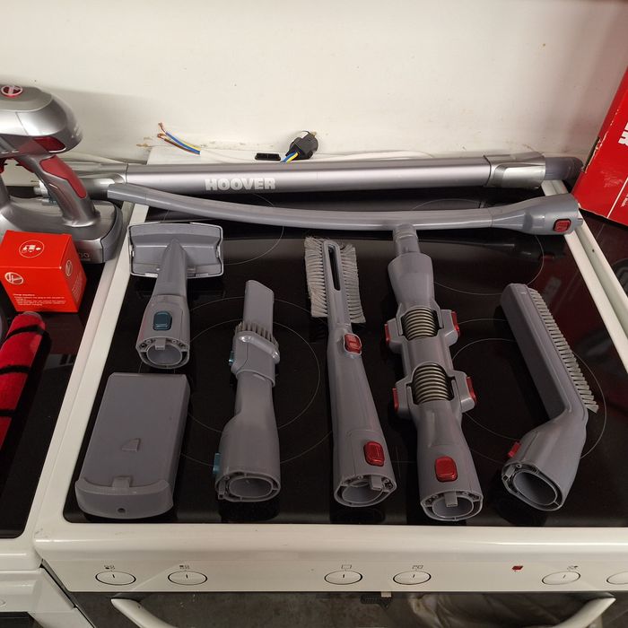 Акумулаторна прахосмукачка Hoover с два броя батерии по 35 минути