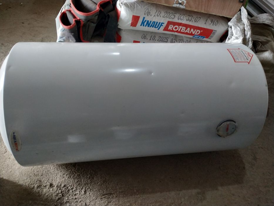 Водонагреватель AQUAHOT 100 литров