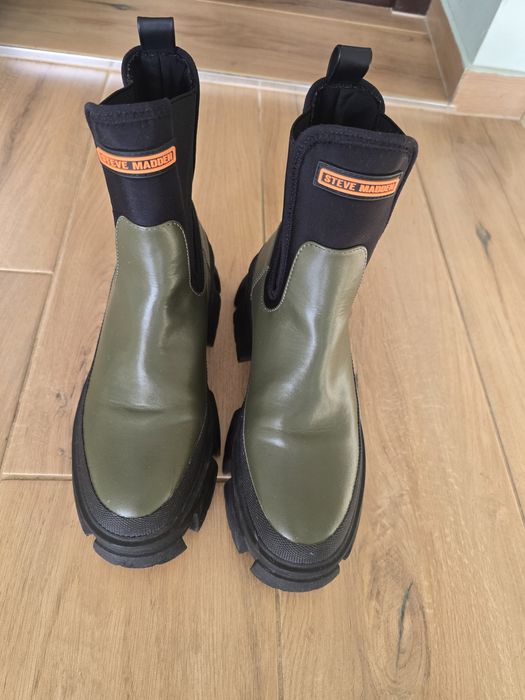 Боти тип Челси, на марката Steve Madden