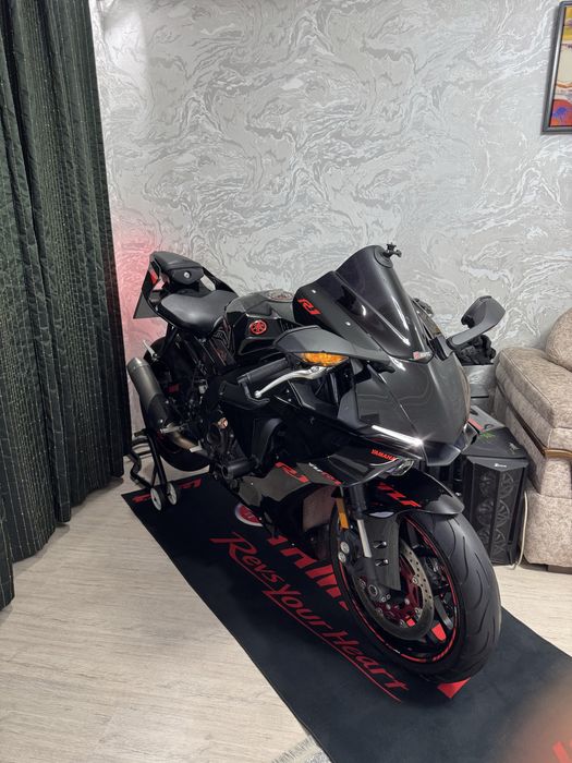 Yamaha R1 Продам