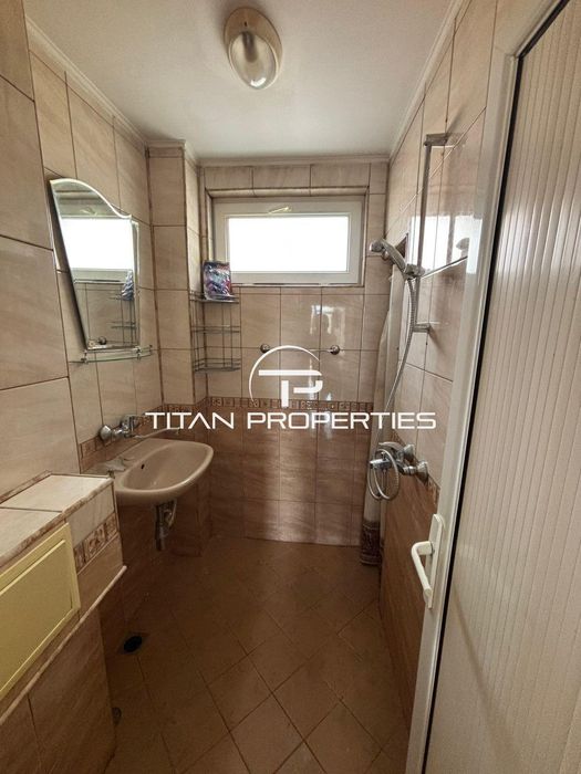 Ексклузивна оферта! Ключ в офиса! Тристаен, под наем, ж.к Възраждане