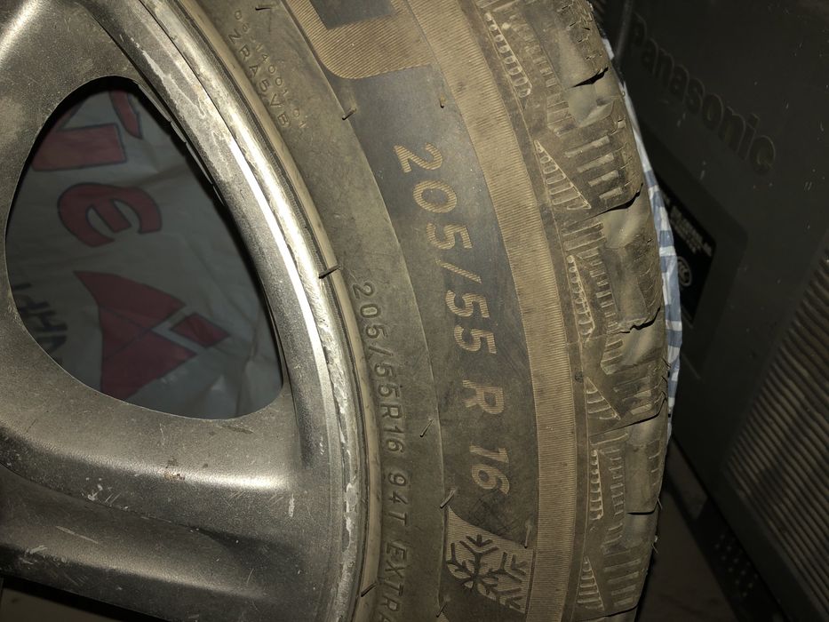 Продам зимнюю резину с дисками