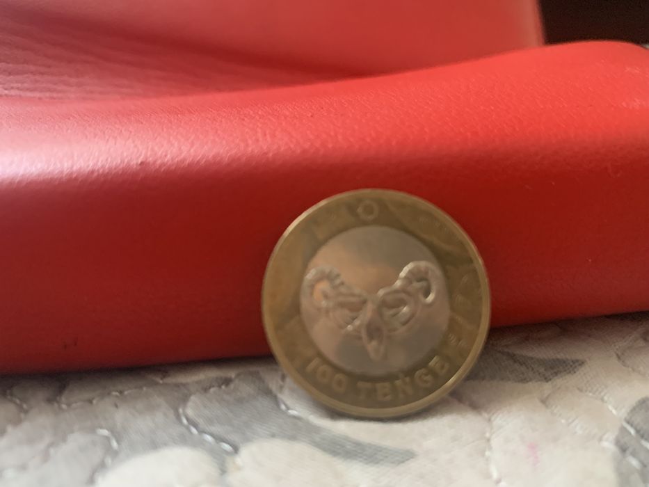 Продам монеты юбилейные