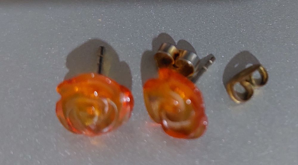 Серьги  гвоздики