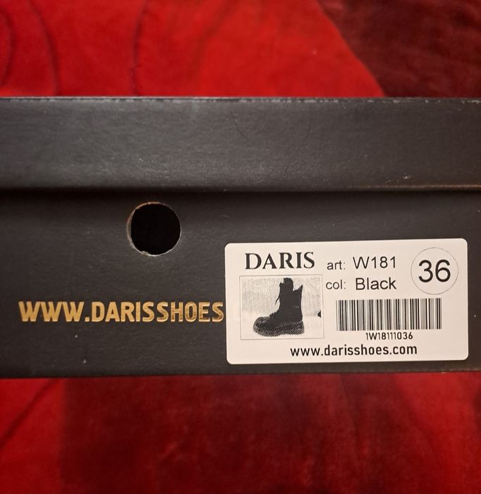 Дамски черни кожени боти