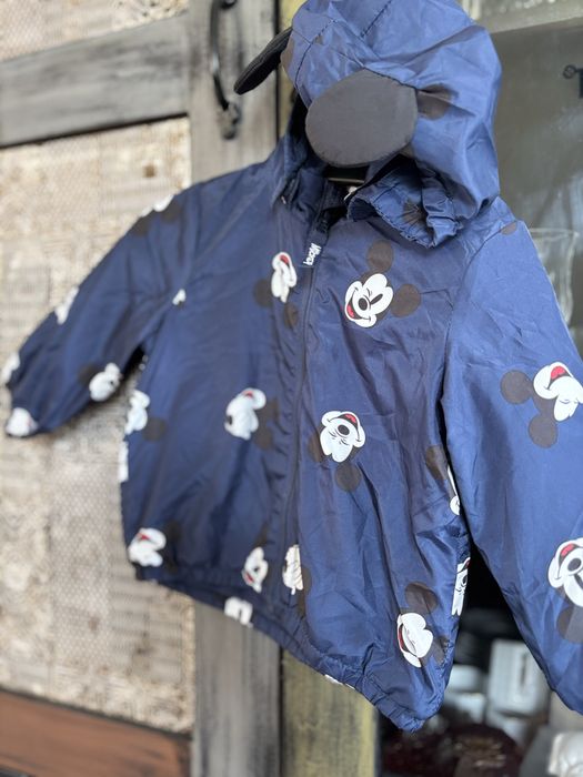 Geaca 12-18 luni (74 cm) de la Benetton si Disney cu Mickey