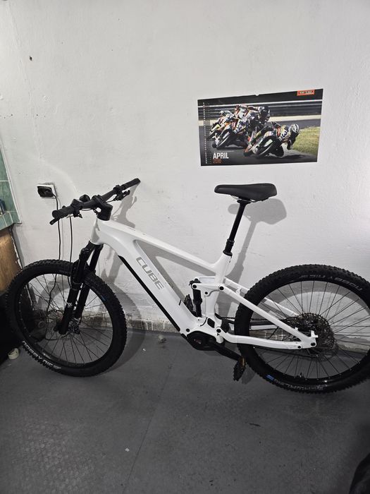 Cube Stereo Hybrid ONE44 електрически планински велосипед