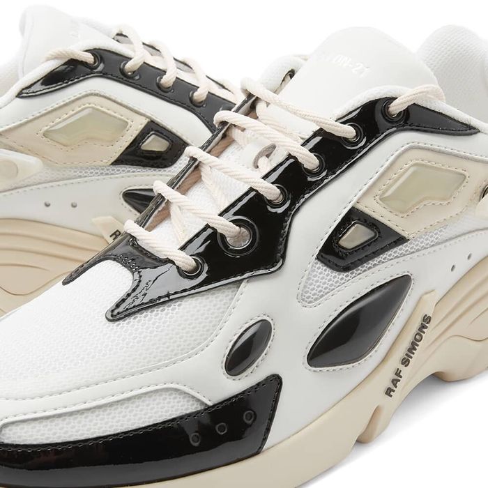 Raf Simons Cylon21 white
