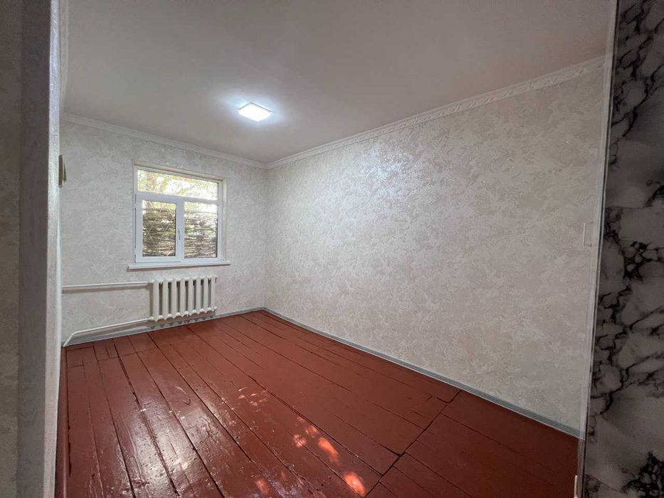 ХАТП 16 да жайласкан 4-комнаталы Квартира сатылады.