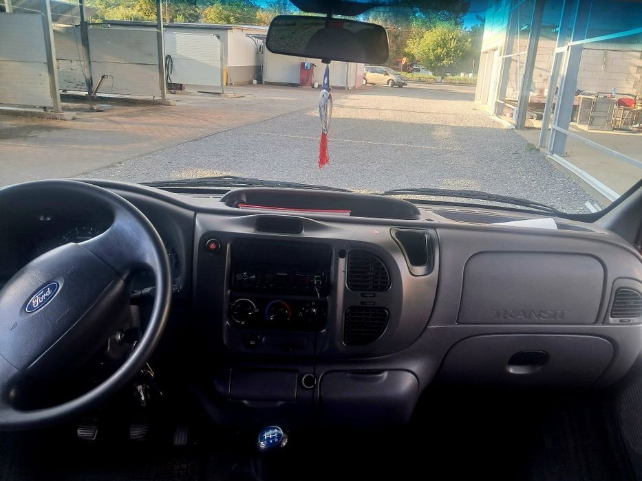 Vând Ford Transit