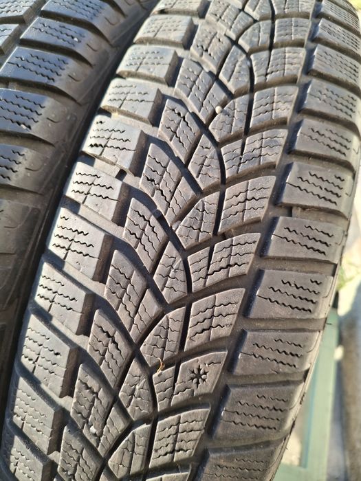 2  Anvelope de iarnă  155 70 r19 Goodyear