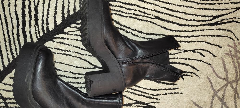 Ghete H&M cu platforma