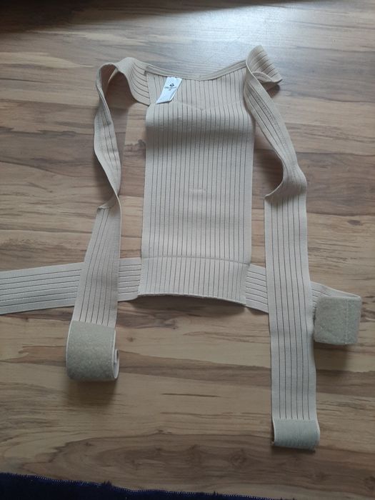 Vând corset pentru spate