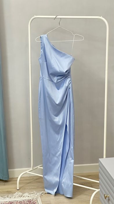 Красивое вечернее платье