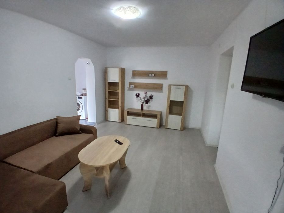 Inchiriez ap cu 2 camere in regim hotelier