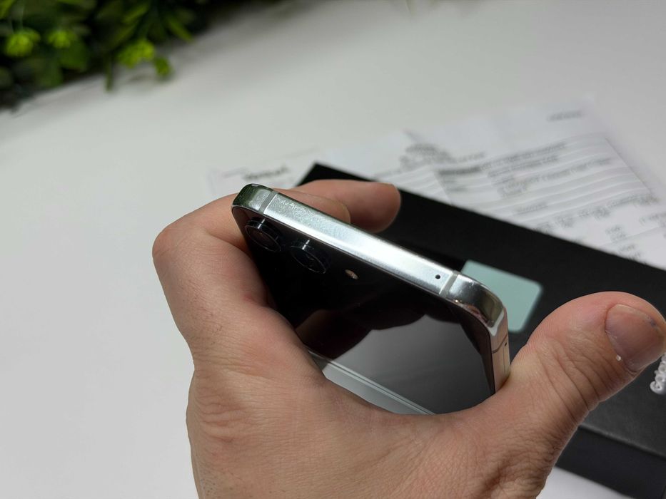 Samsung Z Flip5 5G 256GB Mint