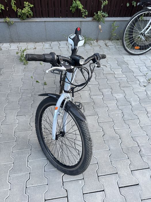 Vand bicicleta  ARCHER 24 “ pentru varsta de 8-14 ani
