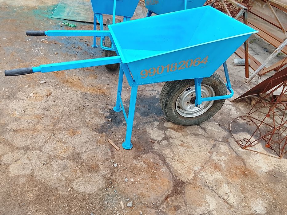 Арава тачка сотилади биринчи кул